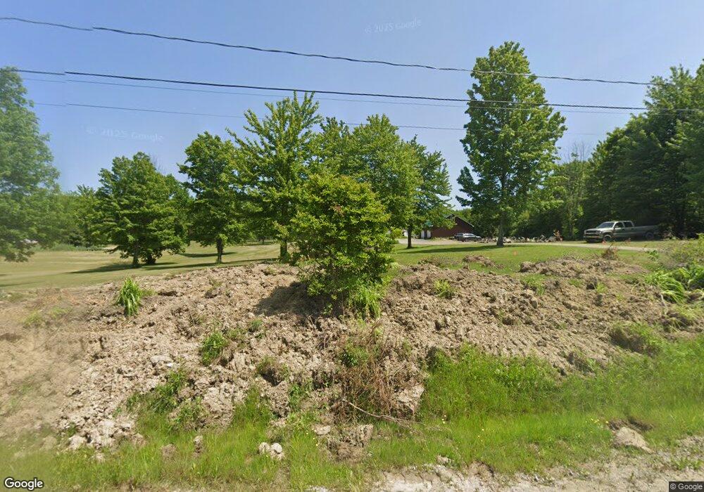 5422 Wetmore Rd, Conneaut, OH 44030 - photo 1