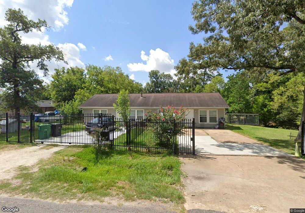 13518 Indianapolis St, Houston, TX 77015 - photo 1