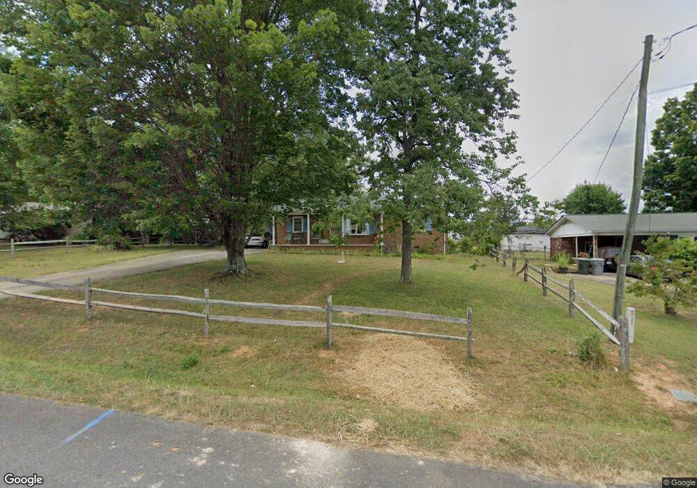 1849 Sewell Dr, Asheboro, NC 27203 - photo 1