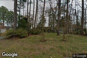 401 Waterview Dr, Hague, VA 22469