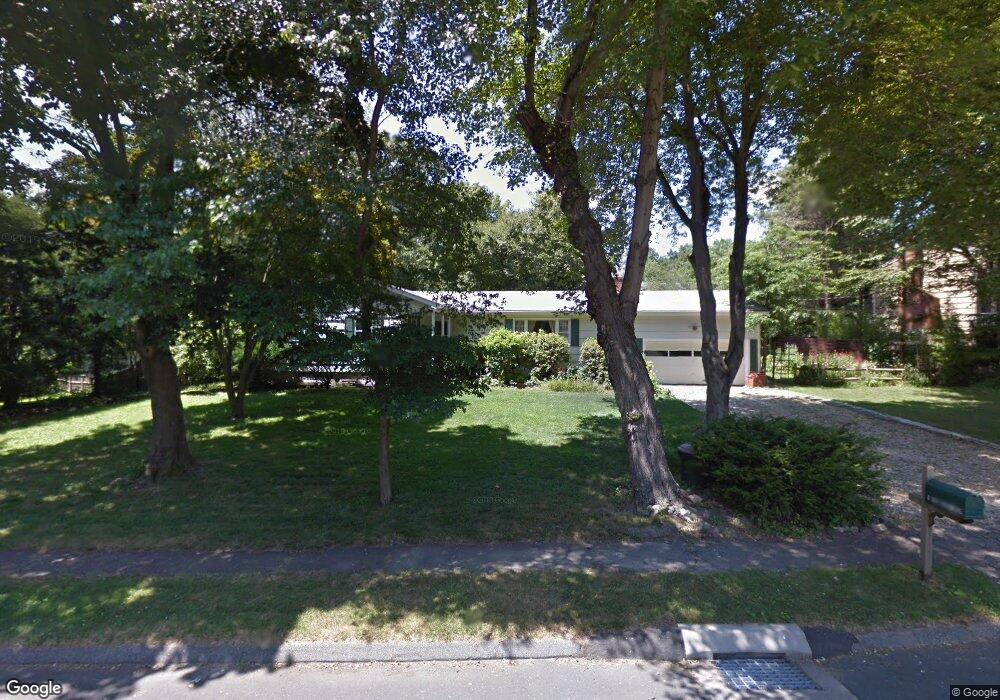 8 Old Field Place, Norwalk, CT 06853 - photo 1