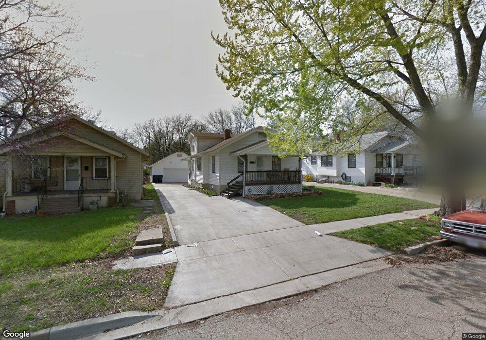743 SW Webster Ave, Topeka, KS 66606 - photo 1