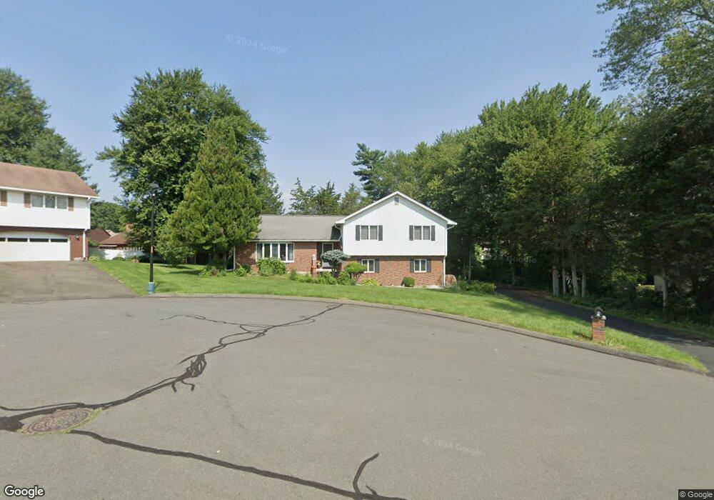 25 W Ledge Dr, Wethersfield, CT 06109 - photo 1