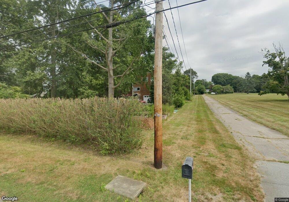 150 Wolcott Ave, Middletown, RI 02842 - photo 1