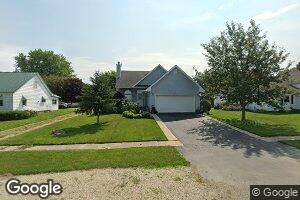 312 N Main St, Creston, IL 60113