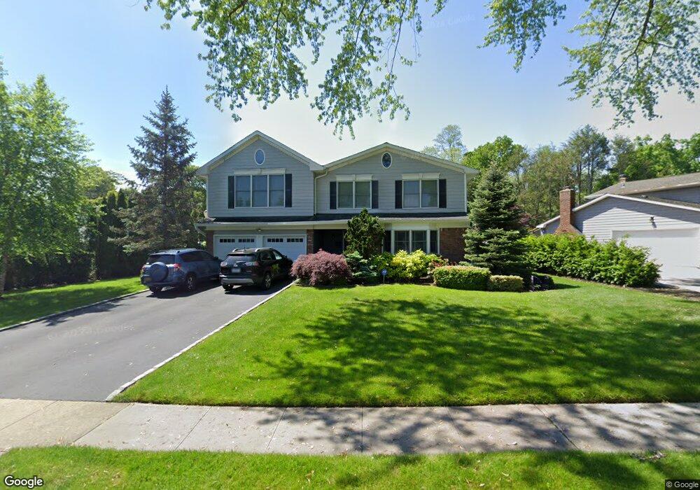 10 Brian St, ComMacK, NY 11725 - photo 1