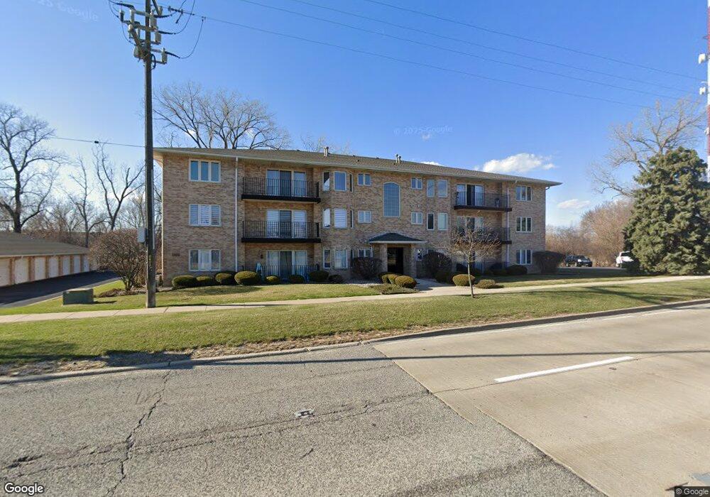 10228 Southwest Hwy unit 31B, Chicago Ridge, IL 60415 - photo 1