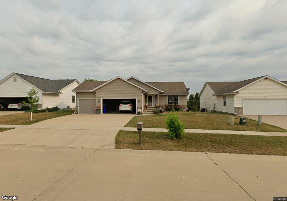 3924 Banar Ave SW, Cedar Rapids, IA 52404 - photo 1