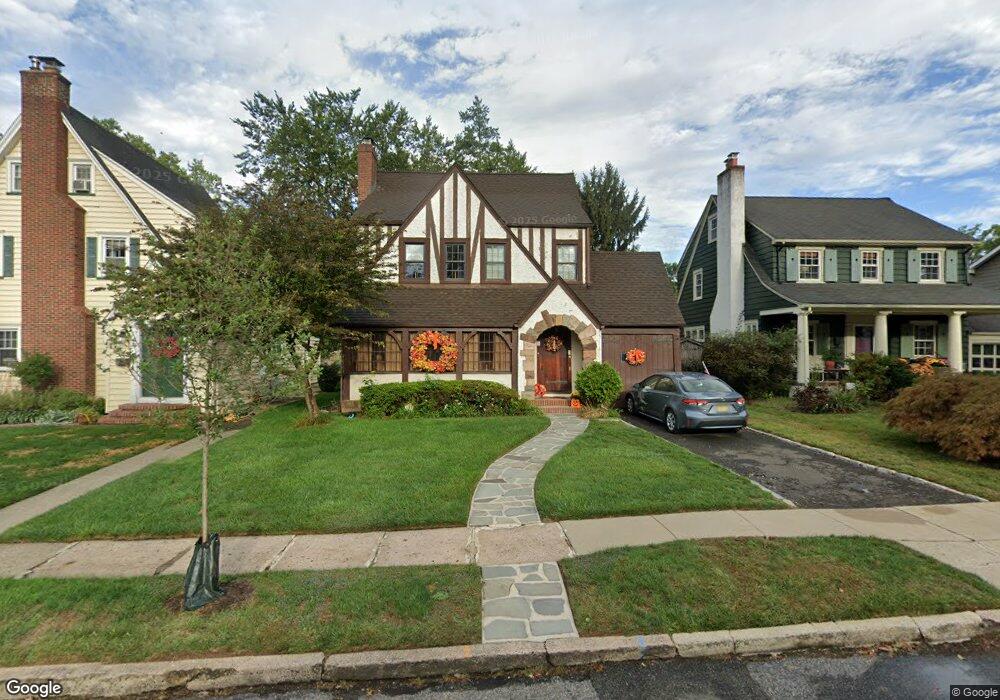 10 Spencer Rd, Glen Ridge, NJ 07028 - photo 1