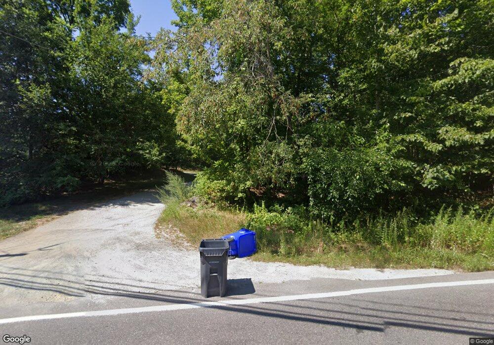 48 E Main St unit B, East Hampstead, NH 03826 - photo 1