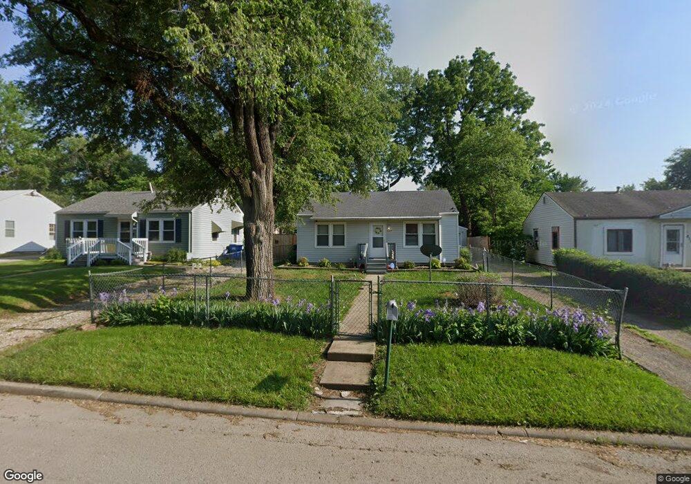 823 SE 34th St, Topeka, KS 66605 - photo 1