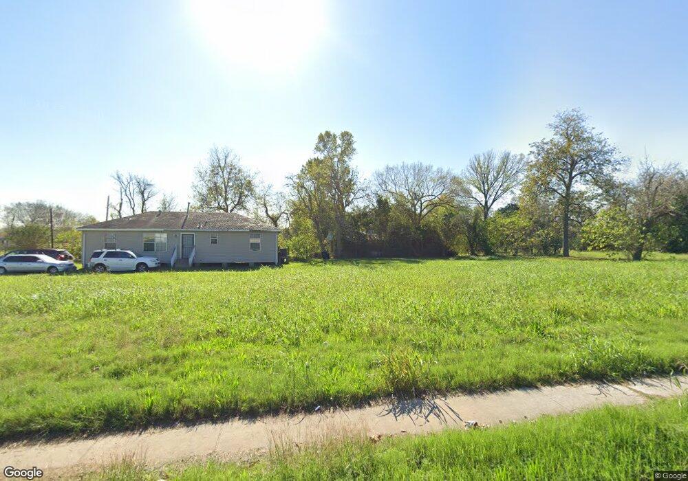 5309 Pickfair St, Houston, TX 77026 - photo 1