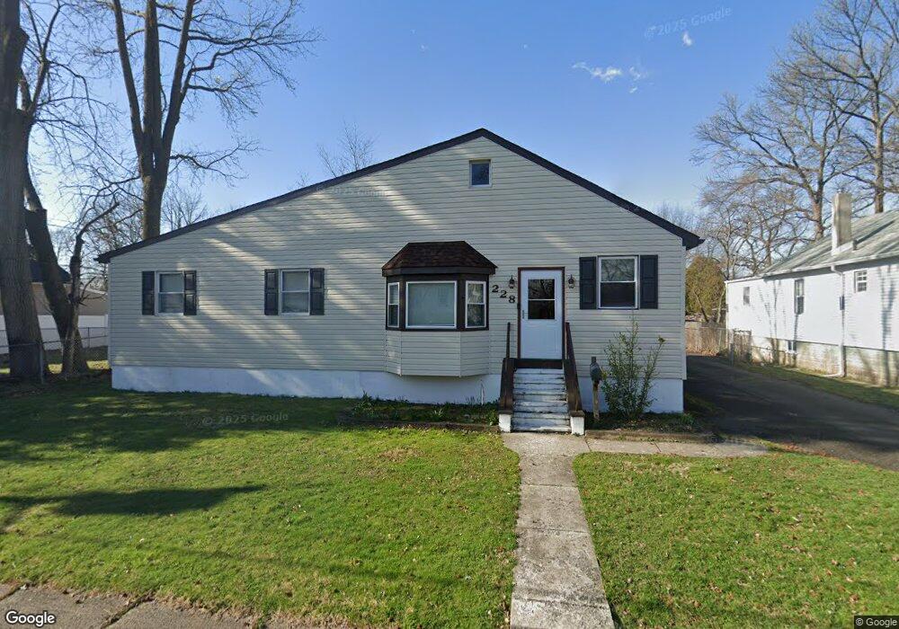 228 Spruce Ave, Maple Shade, NJ 08052 - photo 1