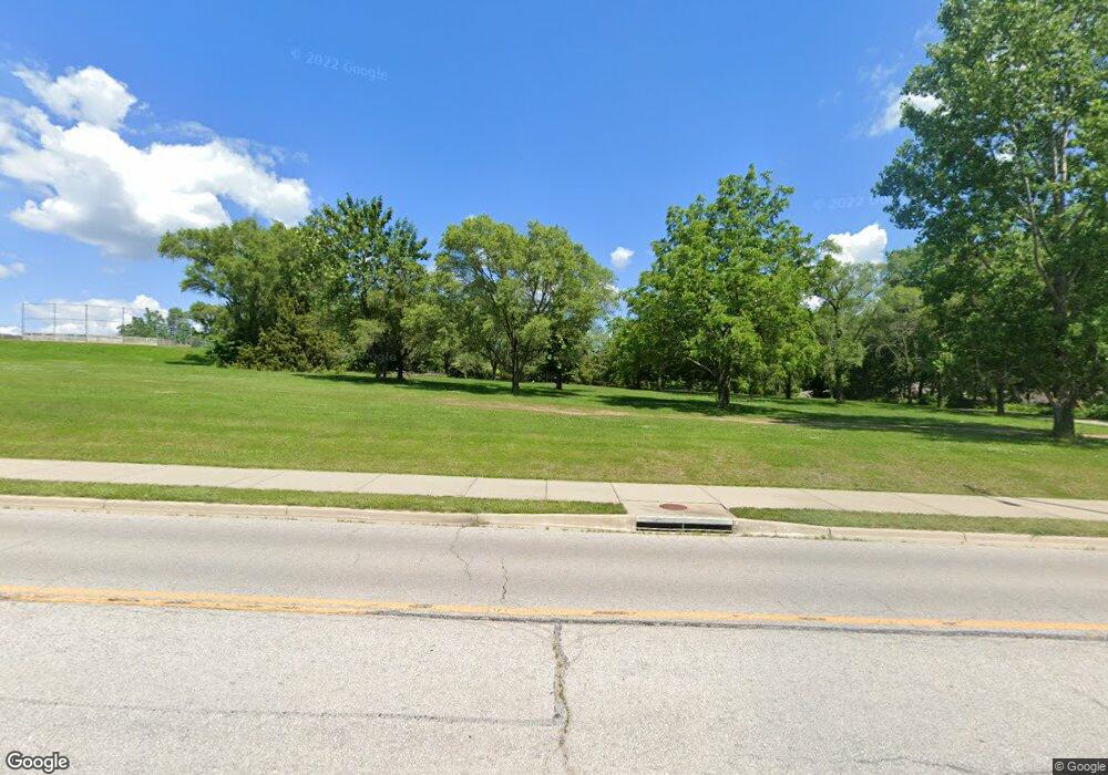 7027 Maurer Rd, Shawnee, KS 66217 - photo 1