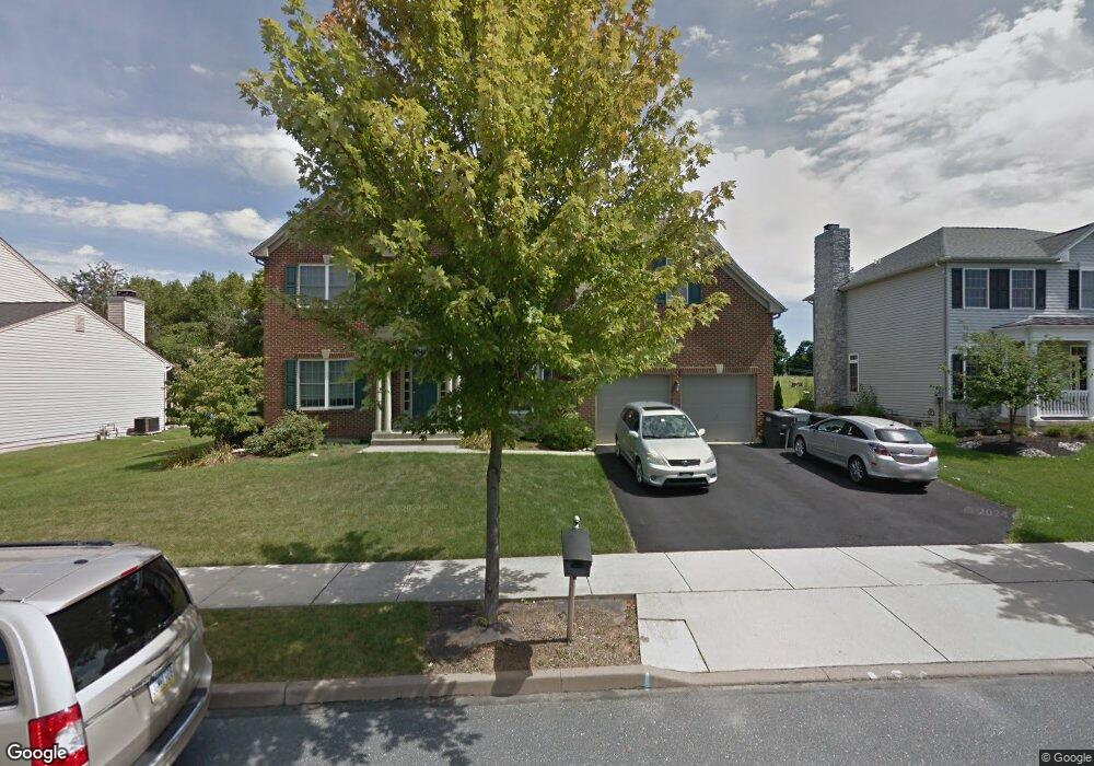 633 Ryan Dr, Allentown, PA 18103 - photo 1