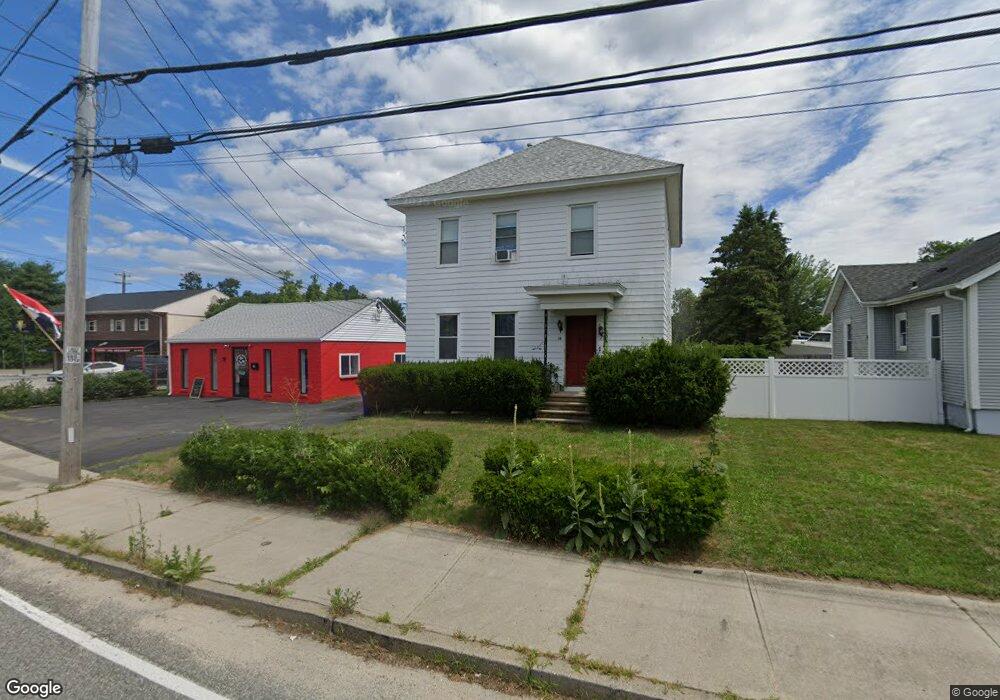 20 Warwick Neck Ave unit 2nd flor, Warwick, RI 02889 - photo 1