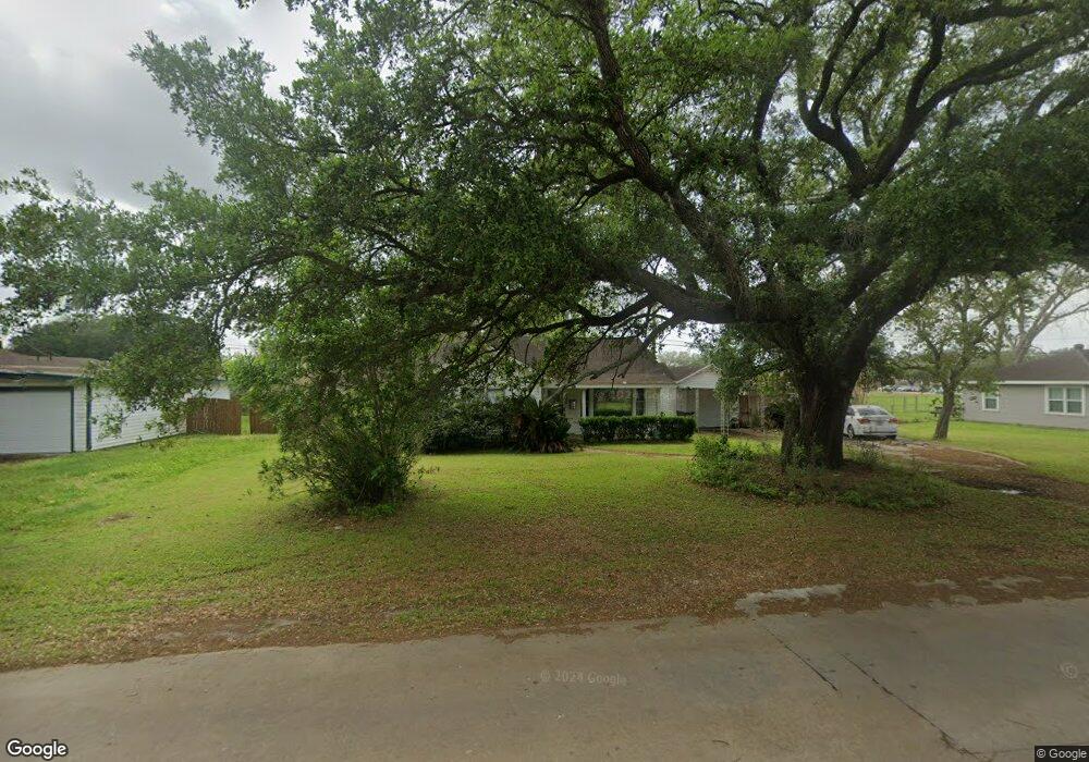 3324 Doris St, Bay City, TX 77414 - photo 1