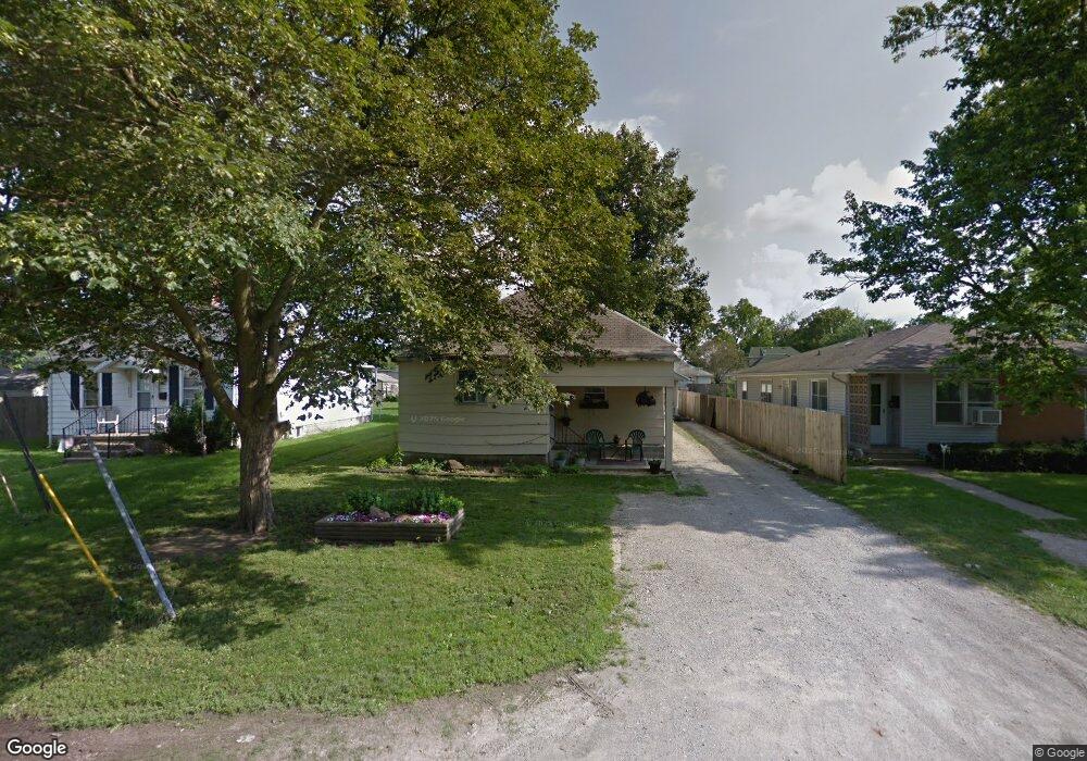 1213 Piatt Ave, Mattoon, IL 61938 - photo 1