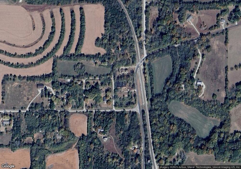 9832 SW Olive St, Wakarusa, KS 66546 - photo 1