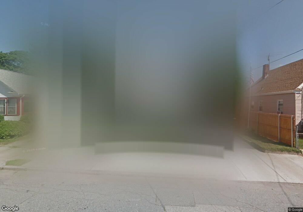 84 Sweet Ave, Pawtucket, RI 02861 - photo 1