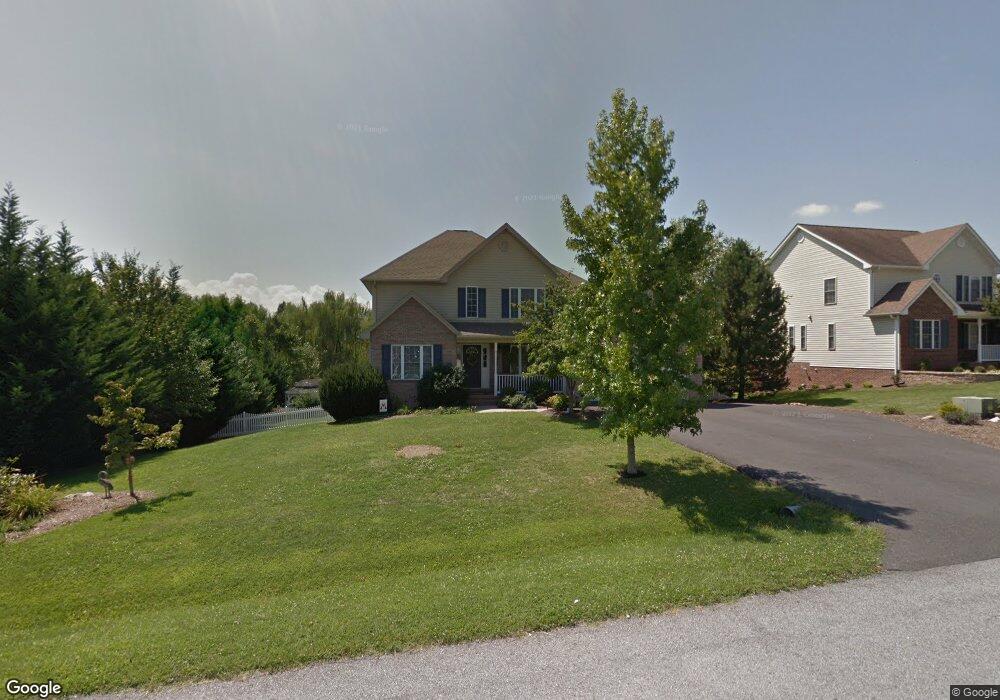 94 Windsor Dr, Fishersville, VA 22939 - photo 1