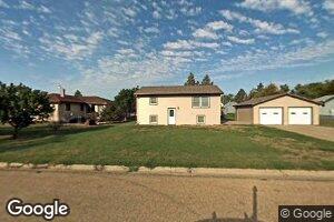 309 S 10th St, Onida, SD 57564
