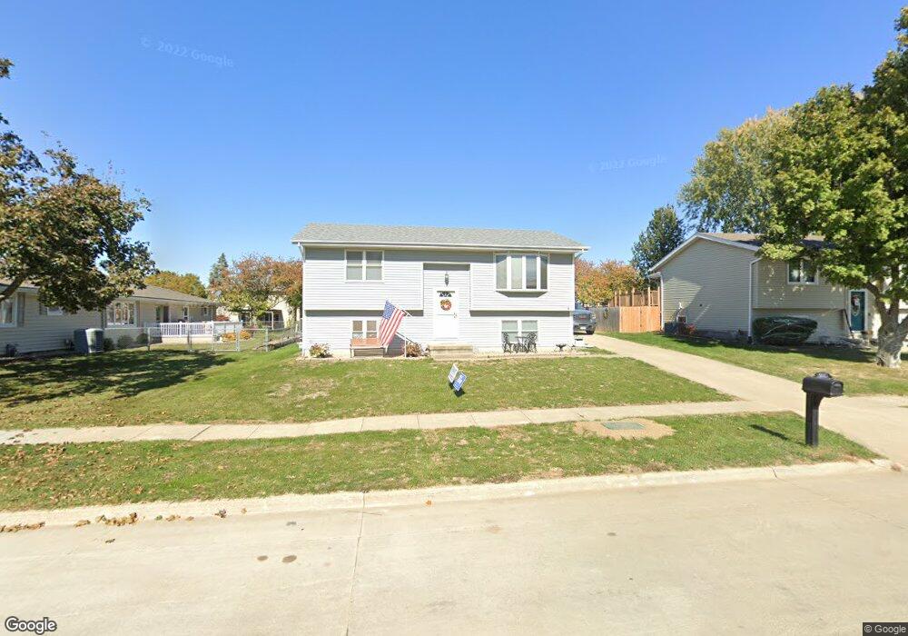 2314 N 5th Ave E, Newton, IA 50208 - photo 1
