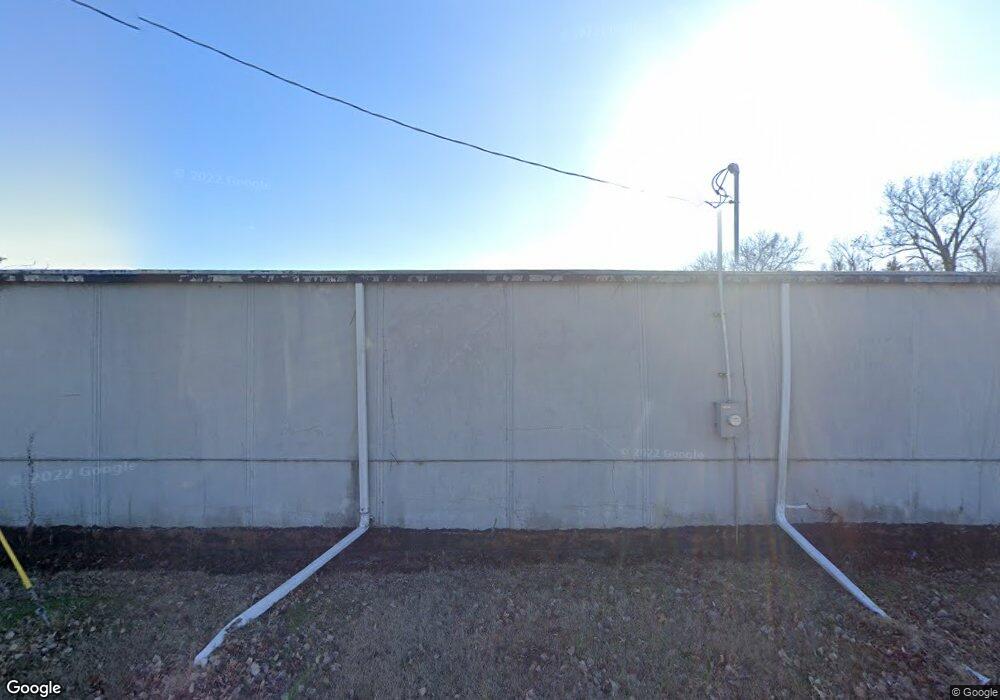 801 S 21st St, Parsons, KS 67357 - photo 1