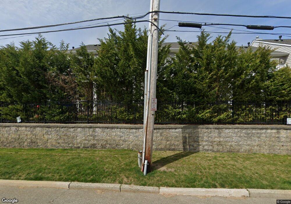 61 Ocean Watch Ct, Freeport, NY 11520 - photo 1