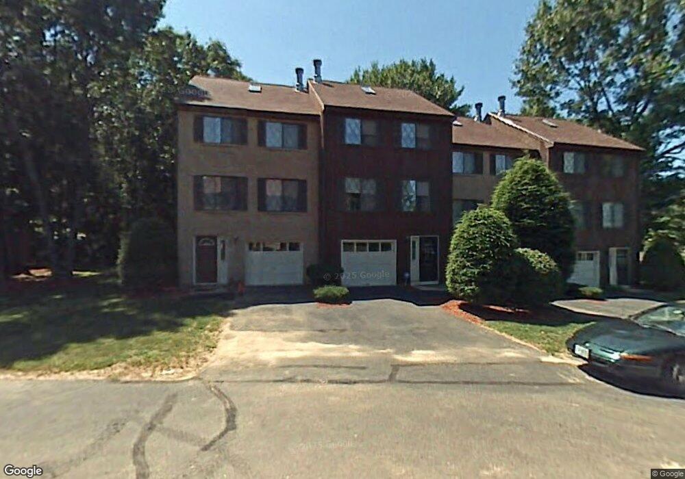 7 Winrow Dr, Merrimack, NH 03054 - photo 1