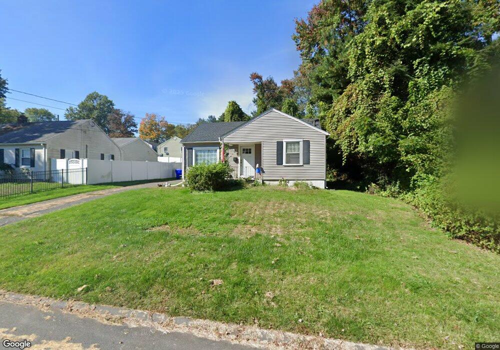 4 Meadow St, Enfield, CT 06082 - photo 1