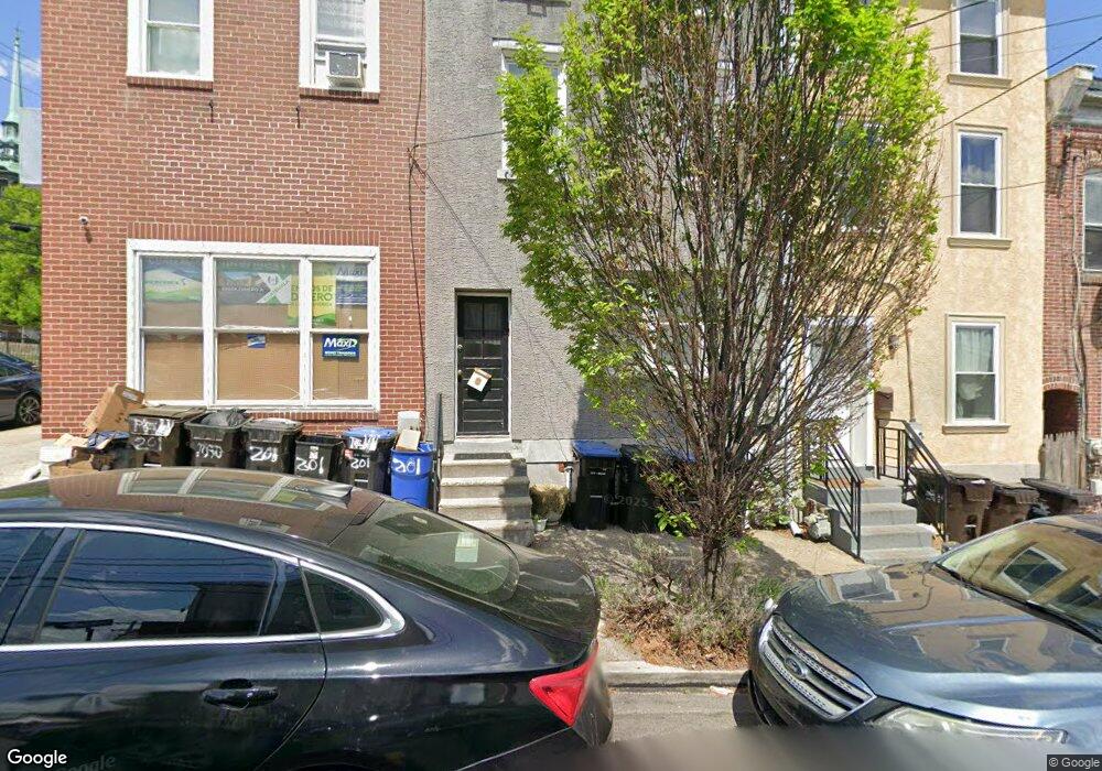 203 E Penn St, Norristown, PA 19401 - photo 1