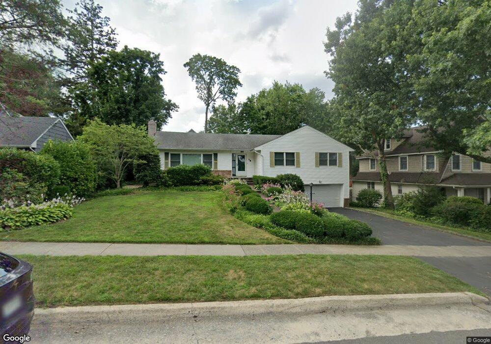 18 Murray Ave, Port Washington, NY 11050 - photo 1