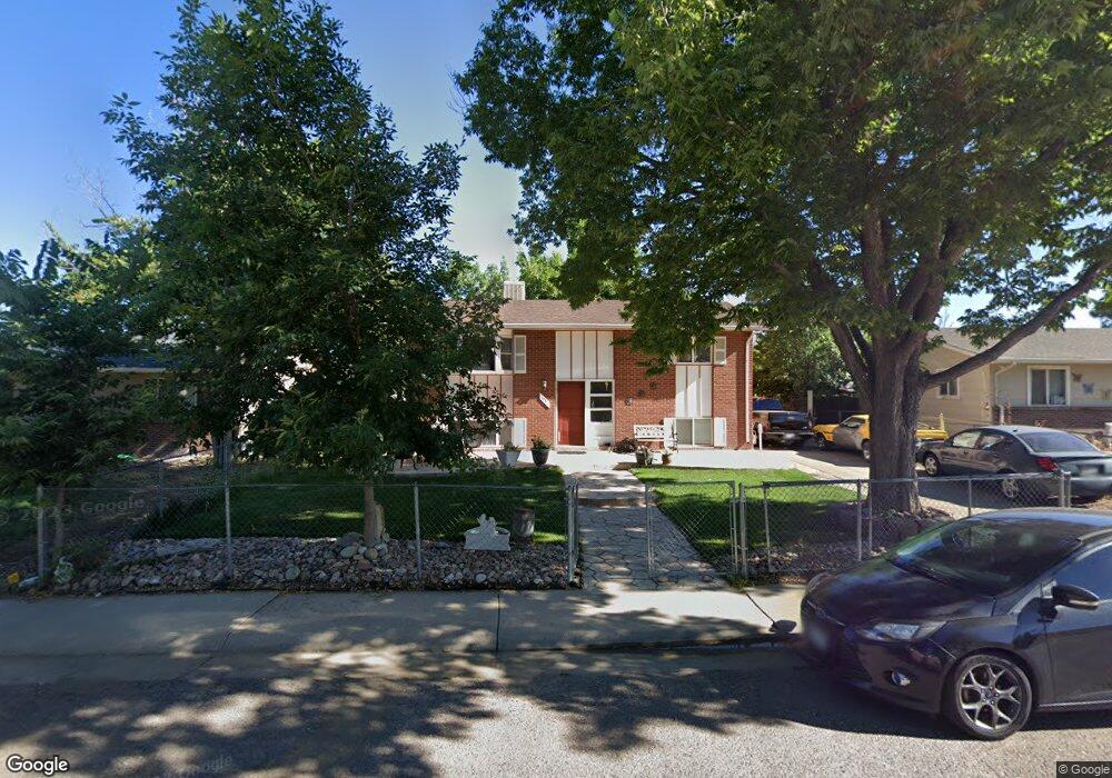 988 Nucla St, Aurora, CO 80011 - photo 1