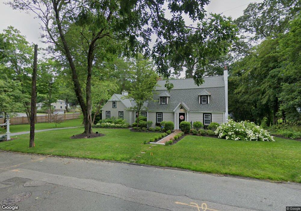 4 Arnold Rd, Wellesley Hills, MA 02481 - photo 1