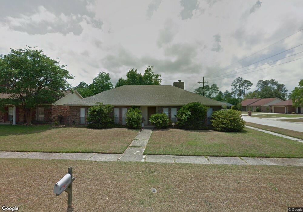 501 Pinecrest Ct, Slidell, LA 70458 - photo 1