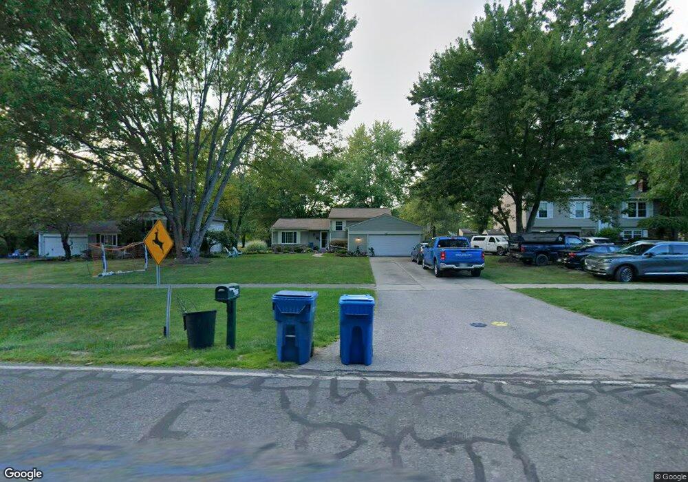 8812 Usher Rd, Olmsted Falls, OH 44138 - photo 1