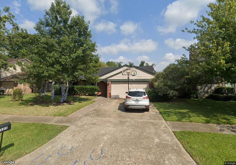 325 Gleneagles Dr, Friendswood, TX 77546 - photo 1