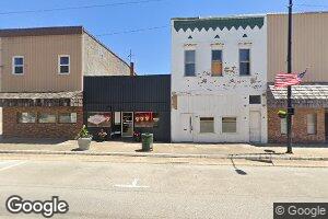 103 W State St, Nokomis, IL 62075