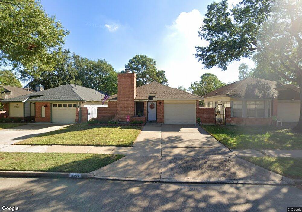 8566 Pool Creek Dr, Houston, TX 77095 - photo 1