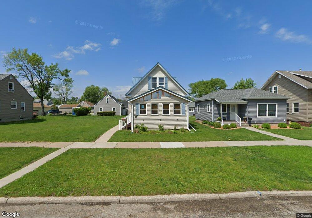 1818 2nd St SW, Cedar Rapids, IA 52404 - photo 1