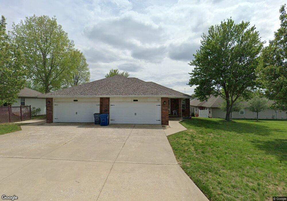1258 W Bluegrass Rd, Nixa, MO 65714 - photo 1
