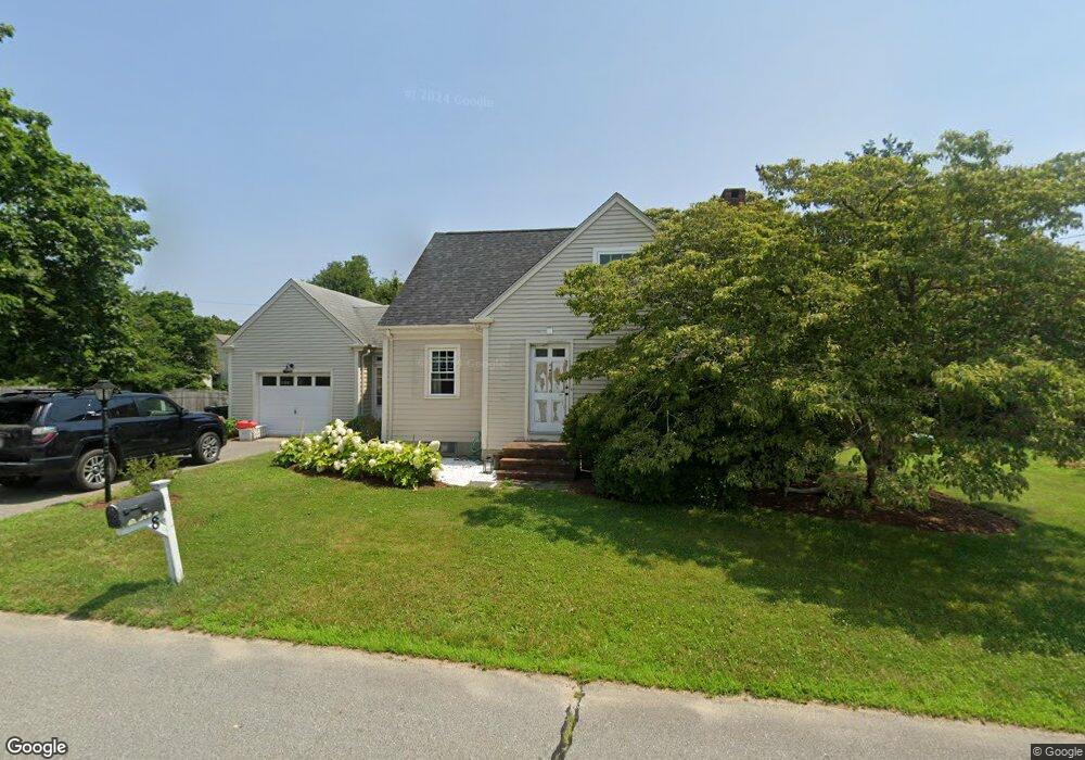 8 Riverview Ave, South Dartmouth, MA 02748 - photo 1