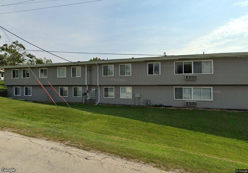 1715 Edgewood Dr NW unit 9, Cedar Rapids, IA 52405 - photo 1