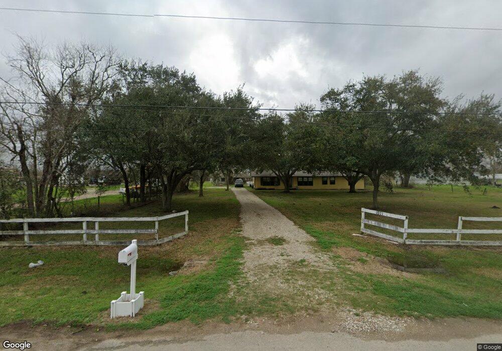 1071 County Road 695, Alvin, TX 77511 - photo 1