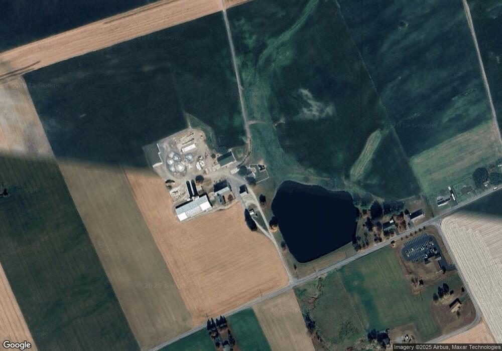 457 Zweizig Rd, Shoemakersville, PA 19555 - photo 1