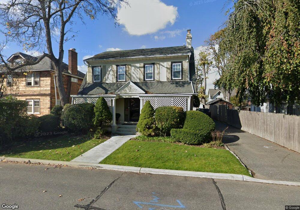 858 Station Place, Woodmere, NY 11598 - photo 1