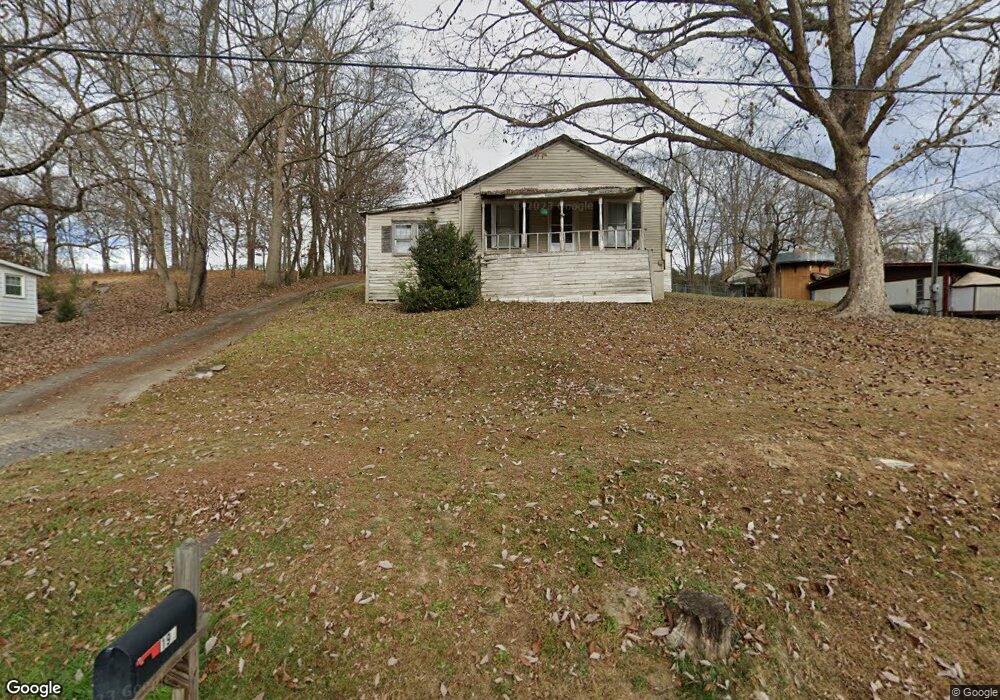 199 Spring Dr, Johnson City, TN 37601 - photo 1