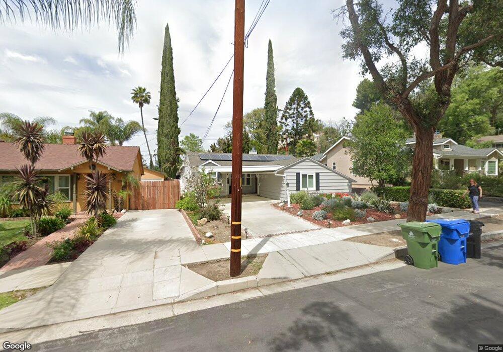 21911 Ybarra Rd, Woodland Hills, CA 91364 - photo 1