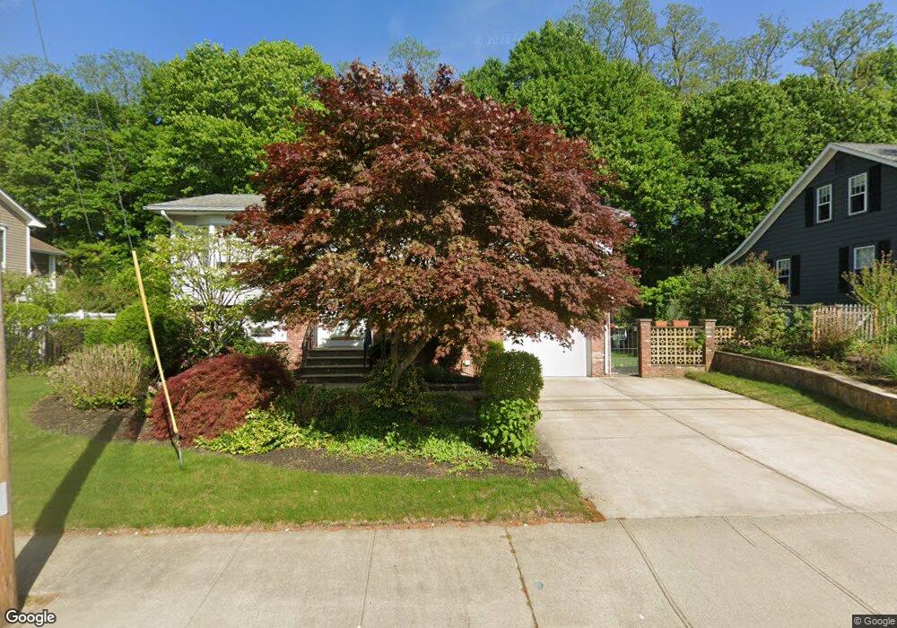 2386 Cranston St, Cranston, RI 02920 - photo 1